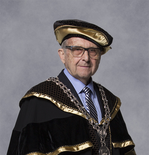 Rektor PEVS, prof. Juraj Stern