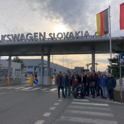 Exkurzia ekonómov vo Volkswagen Slovakia