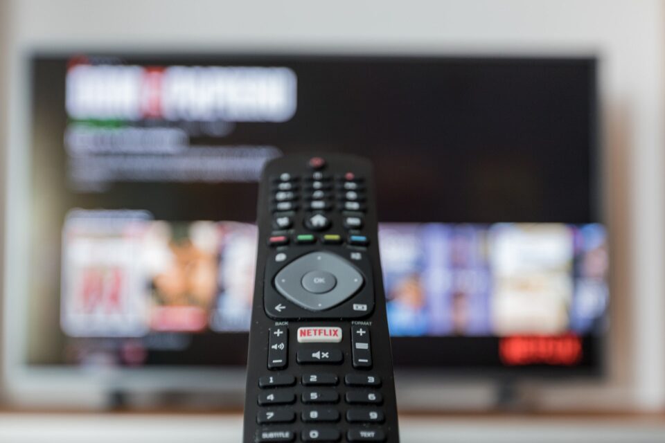 Káblová alebo satelitná televízia: Rozdiely a výhody